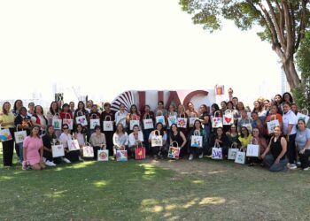 Colaboradoras de la UAG celebran el Día de las Madres