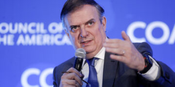 México descarta recesión y apunta a liderar economía regional