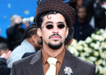 Bad Bunny vuelve al cine con la película ‘Caught Stealing’