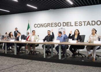 Congreso aprueba en comisión eliminar límite de edad para dirigir el CECyTE