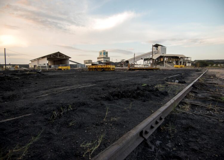 México ha recuperado 16 de los 65 cuerpos en la mina Pasta de Conchos, colapsada en 2006