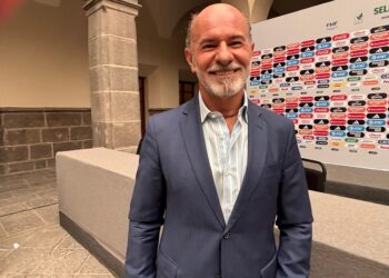 ‘El Capi’ celebra los 81 años del Club Puebla