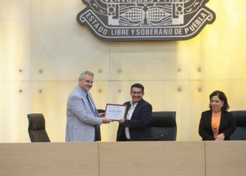 Entregan en Congreso reconocimiento a embajador de Rusia en México
