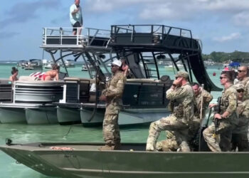 Suspenden a 18 militares por disparar balas de fogueo en Florida