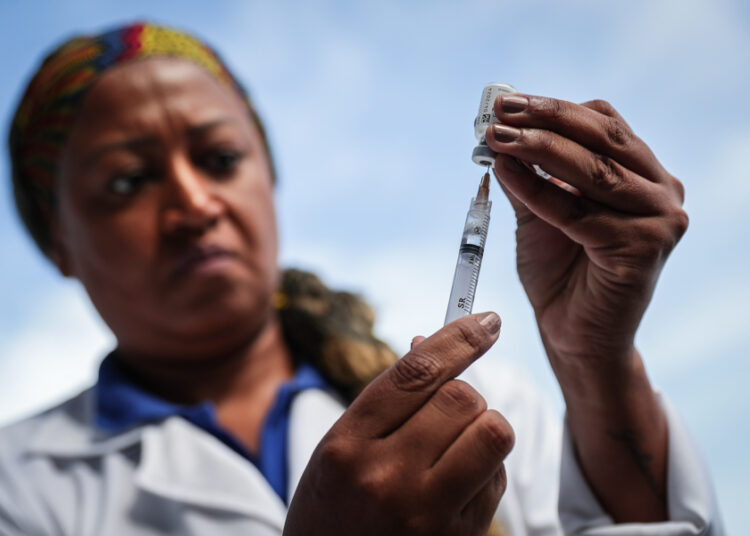 OPS: dengue, gripe aviar y Oropuche, principales retos en América