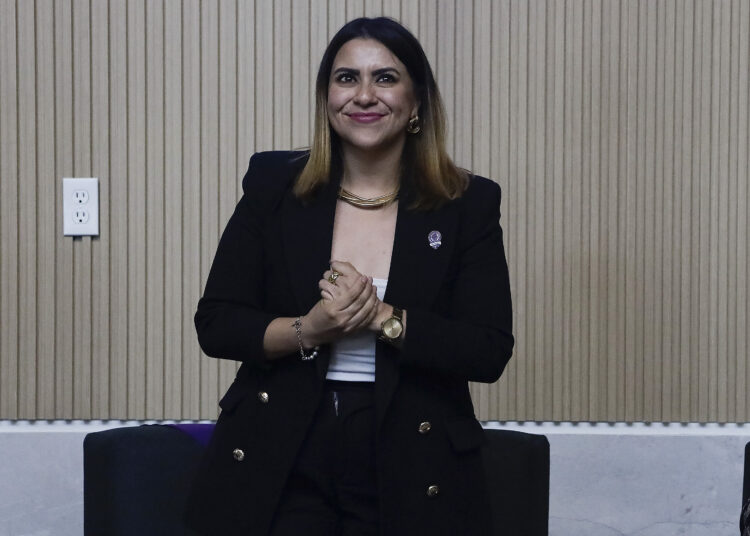 Diputados deben enfocarse en fortalecer leyes para proteger a las mujeres: Olimpia Coral