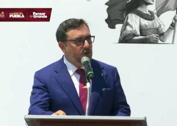 IPN invertirá en proyectos de innovación de semiconductores en Puebla
