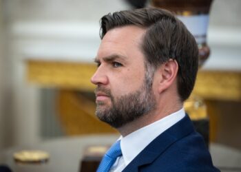 JD Vance asistirá a misa inaugural de León XIV en el Vaticano