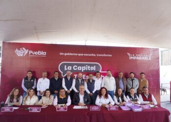 Pepe Chedraui atiende demandas de habitantes de San Miguel Canoa