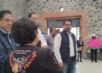 Sedif atiende a adultos mayores que se manifestaron en Casa del Abue