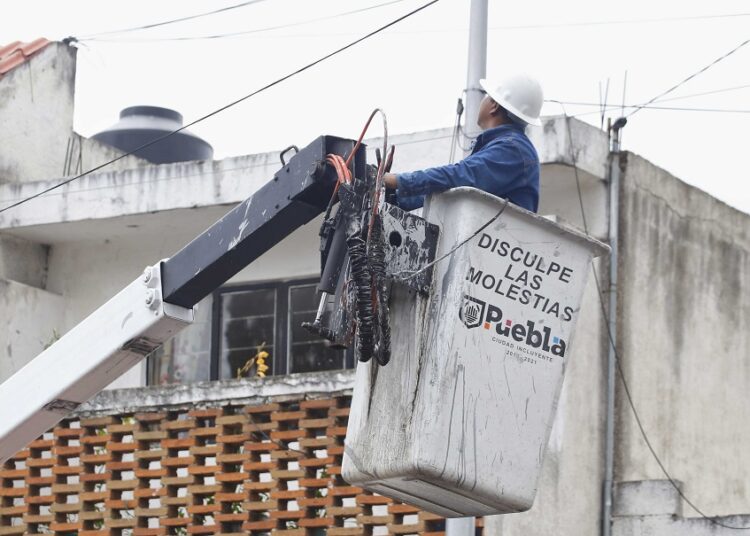 Zavaleta, Margaritas y San Baltazar Tetela, zonas con mayor robo de cable de alumbrado