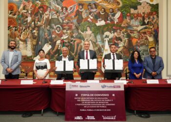 Ayuntamiento firma convenio con SEP para mejorar condiciones escolares