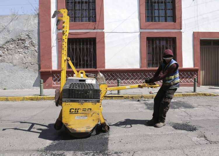 Se han tapado 38 mil baches de octubre de 2024 a abril de 2025