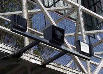 El millonario negocio de Autotraffic: las fotomultas