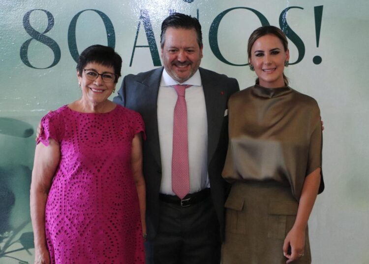 Grupo Estrella Roja celebra 80 años como referente en movilidad en Puebla y México