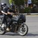 Regulación de motocicletas, en puerta
