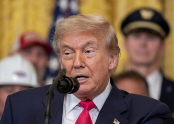 Trump demanda a Los Ángeles por políticas de «ciudad santuario» de inmigrantes
