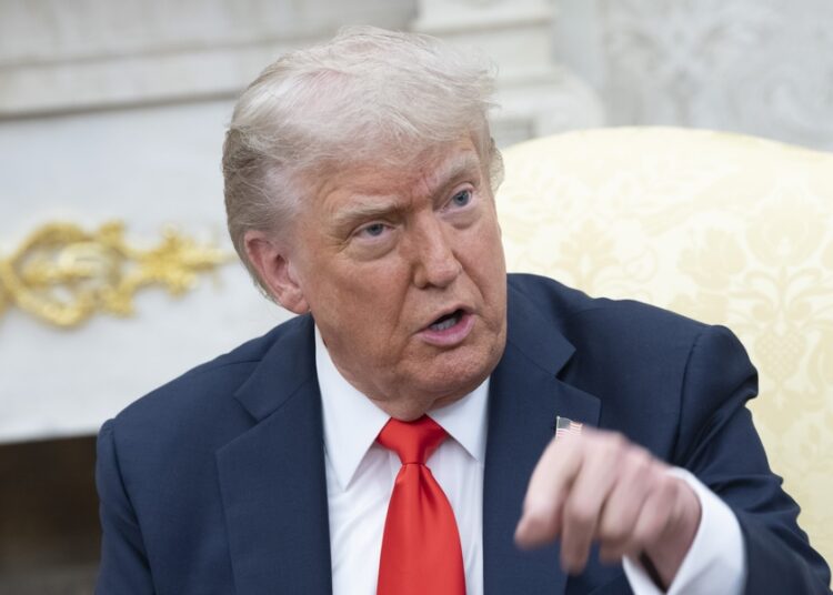 Donald Trump figura en los archivos de Jeffrey Epstein