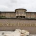 Texas ordena a universidades públicas identificar a estudiantes indocumentados