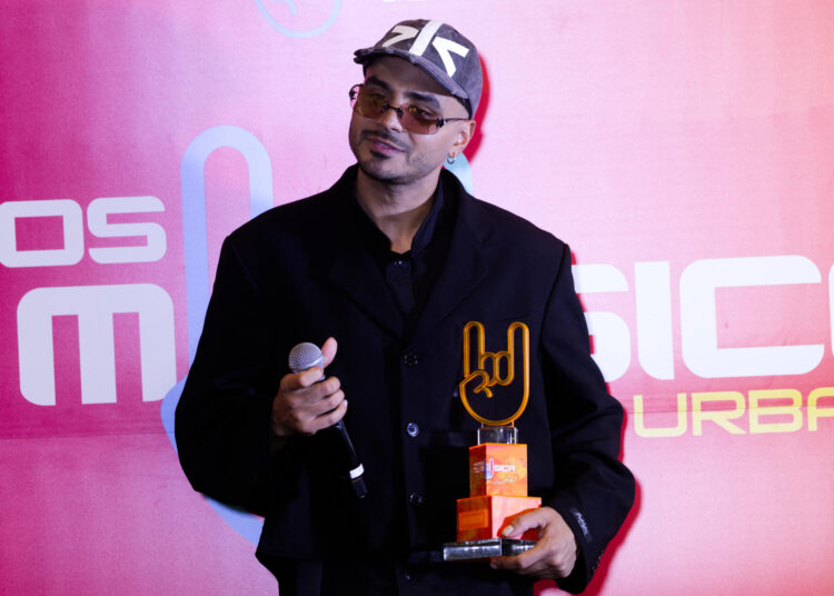 Artistas triunfan en los Premios Tu Música Urbano