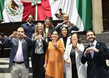 Bancada poblana de Morena festeja acuerdo de Armenta para finiquitar MIB