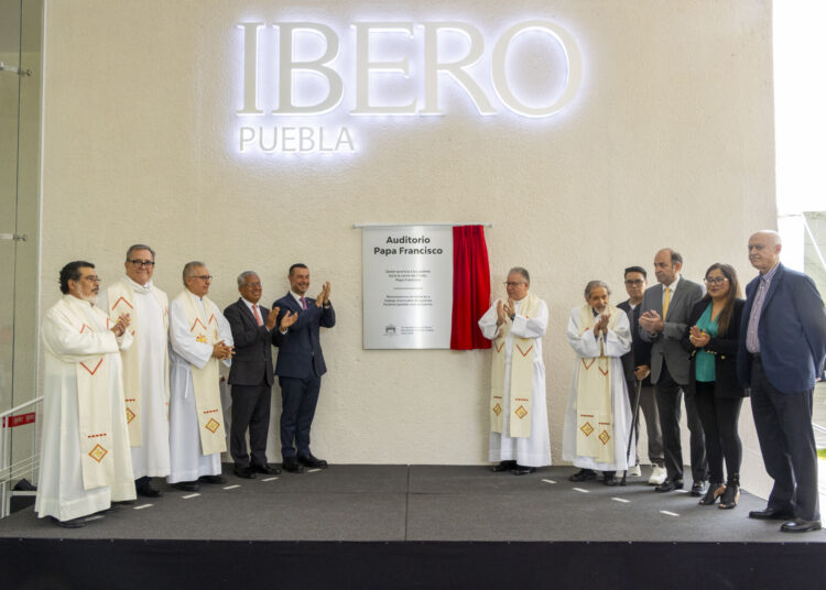 Ibero Puebla inaugura auditorio ‘Papa Francisco’