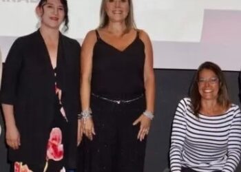 Tres mujeres empoderadas