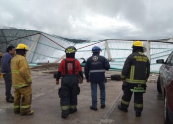 Gobierno de Puebla atiende de forma inmediata a afectados por tornado en Chignahuapan