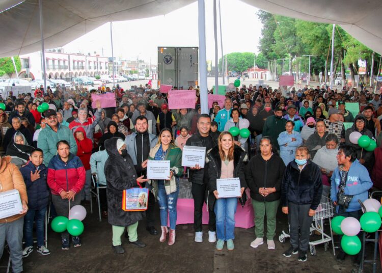 Shamy Spezia entrega más de tres mil despensas a través del programa «de corazón a corazón»