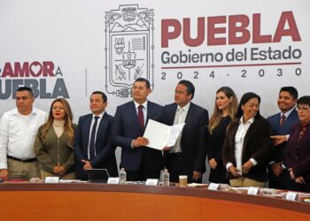 Firma Omar Muñoz convenio para brindar seguridad patrimonial a los ciudadanos