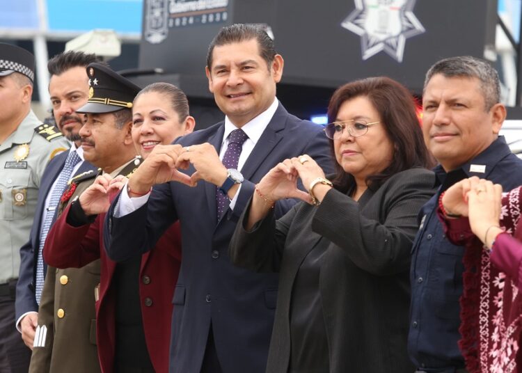 Armenta refrenda compromiso con la libertad de expresión