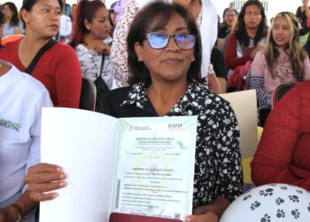 Ayuntamiento impulsa autoempleo con constancias de capacitación