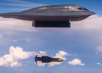 EE.UU., moviliza bombarderos hacia el Pacífico mientras Trump sopesa atacar a Irán