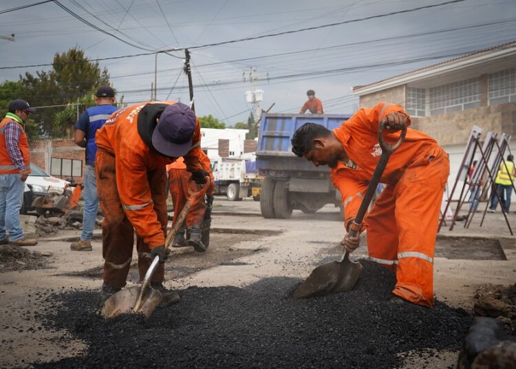 Pepe Chedraui refuerza Campaña de Bacheo