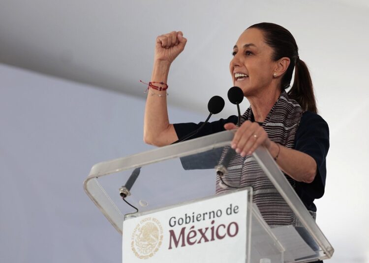 Sheinbaum promete ‘defender dignamente’ a mexicanos en reunión con Trump en el G7