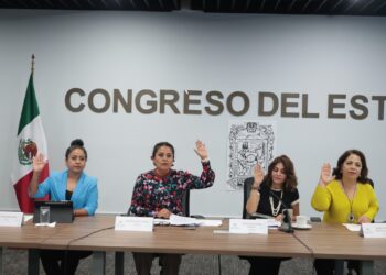 Comisión del Congreso aprueba supervisar prestación de servicios de salud mental y adicciones