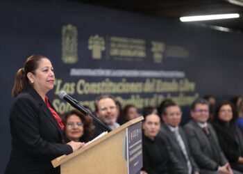 Congreso del Estado inaugura exposición sobre Constituciones