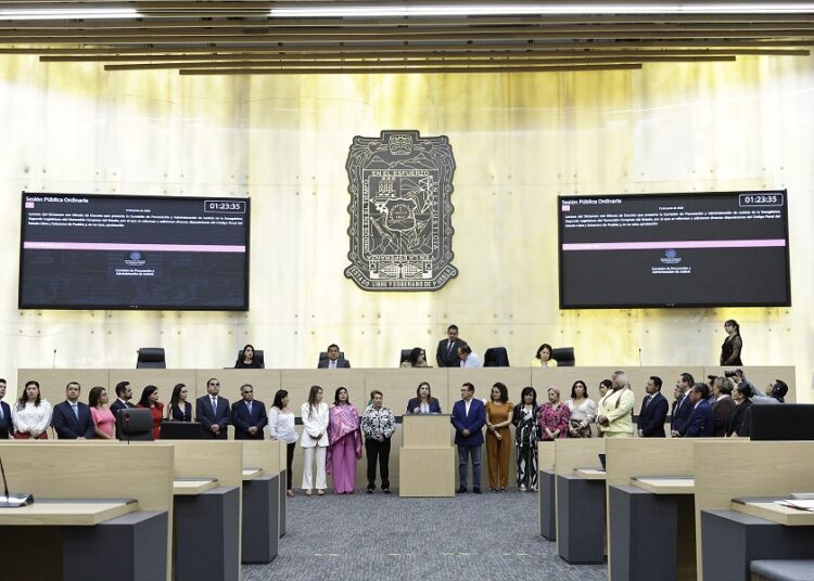 Tipifican ciberacoso y usurpación de identidad digital como delitos