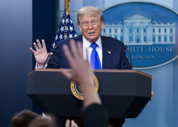 Trump resulta victorioso tras fallo del Supremo para limitar la ciudadanía