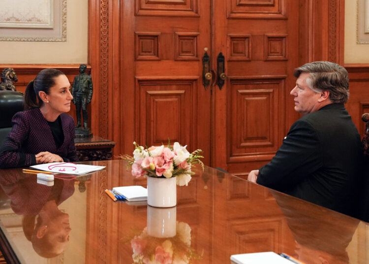 Sheinbaum recibe al subsecretario de Estado de EE.UU.