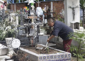 Saldo blanco tras operativo en panteones por el Día del Padre