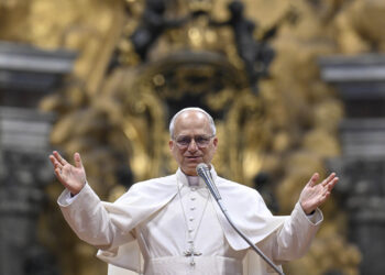 El papa pide a los obispos ser firmes y respetar las normas ante los casos de abusos