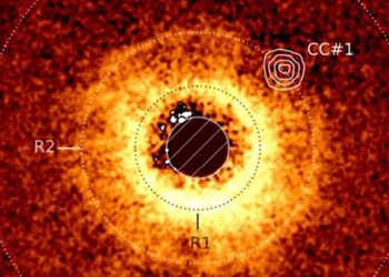 El James Webb descubre exoplaneta gigante gaseoso pequeño