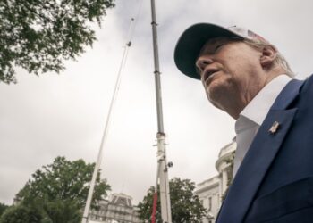 Trump aún no ha tomado una decisión sobre si atacar a Irán