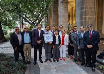 IMSS-Bienestar y Gobierno de Puebla abrirán 50 hospitales-escuela