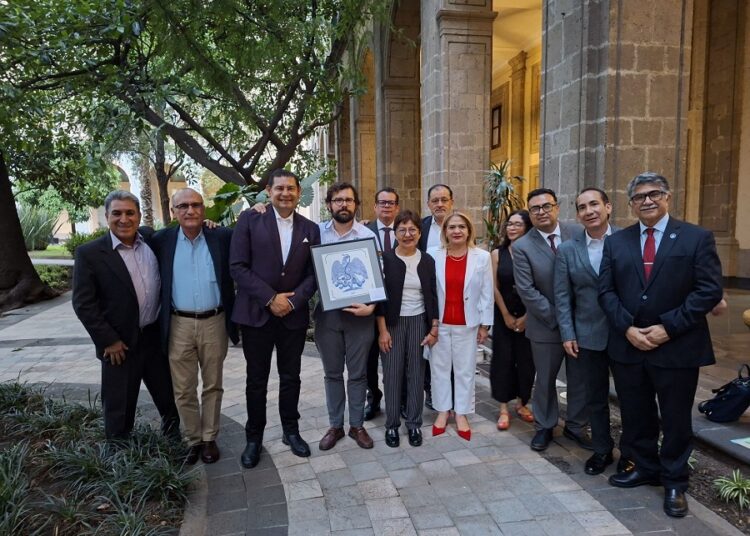 IMSS-Bienestar y Gobierno de Puebla abrirán 50 hospitales-escuela