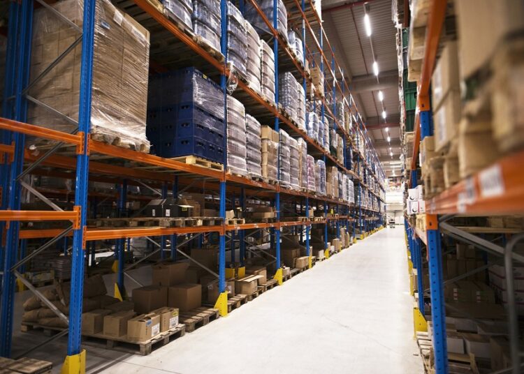 Aduanas, sobrepasadas por productos asiáticos