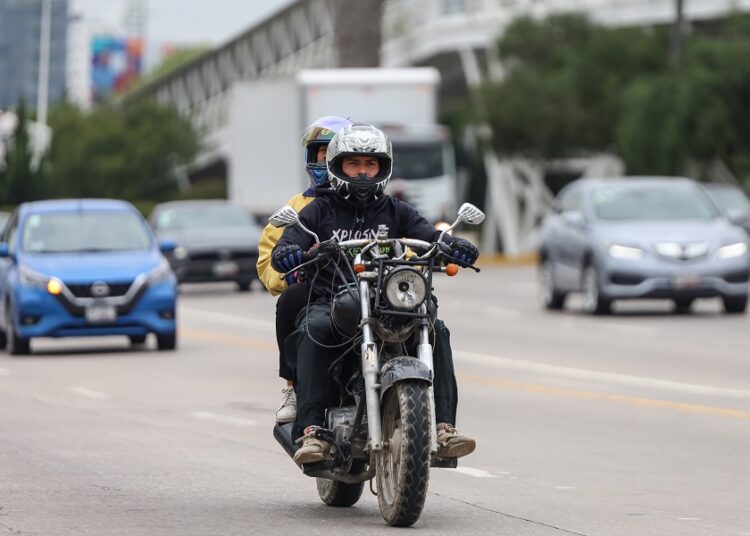 Compradores de motos solo tendrán 5 días para gestionar sus placas