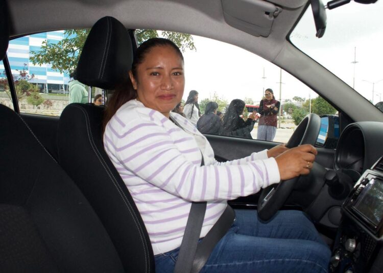 Impulsa Gobierno de la Ciudad talleres de autonomía económica para mujeres