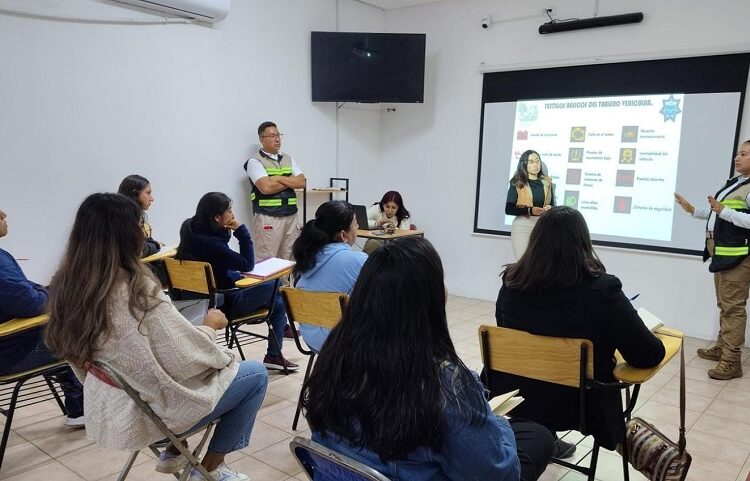 San Pedro Cholula reconoce a mujeres al volante para impulsar su autonomía